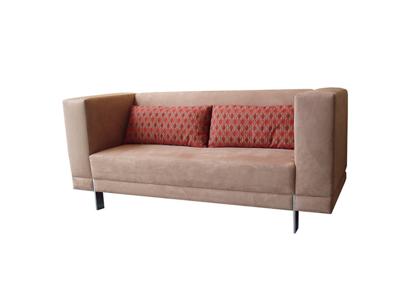 Sofas & Sectionals No. 202